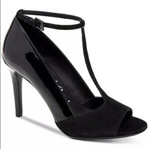 NEW! Calvin Klein Nicolette Patent Black Heels size 8